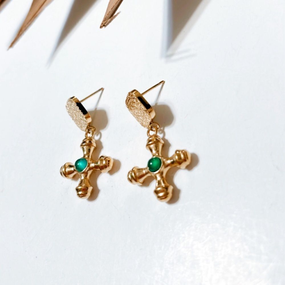 Italian vintage cross earrings #824 - Picture 6 of 7